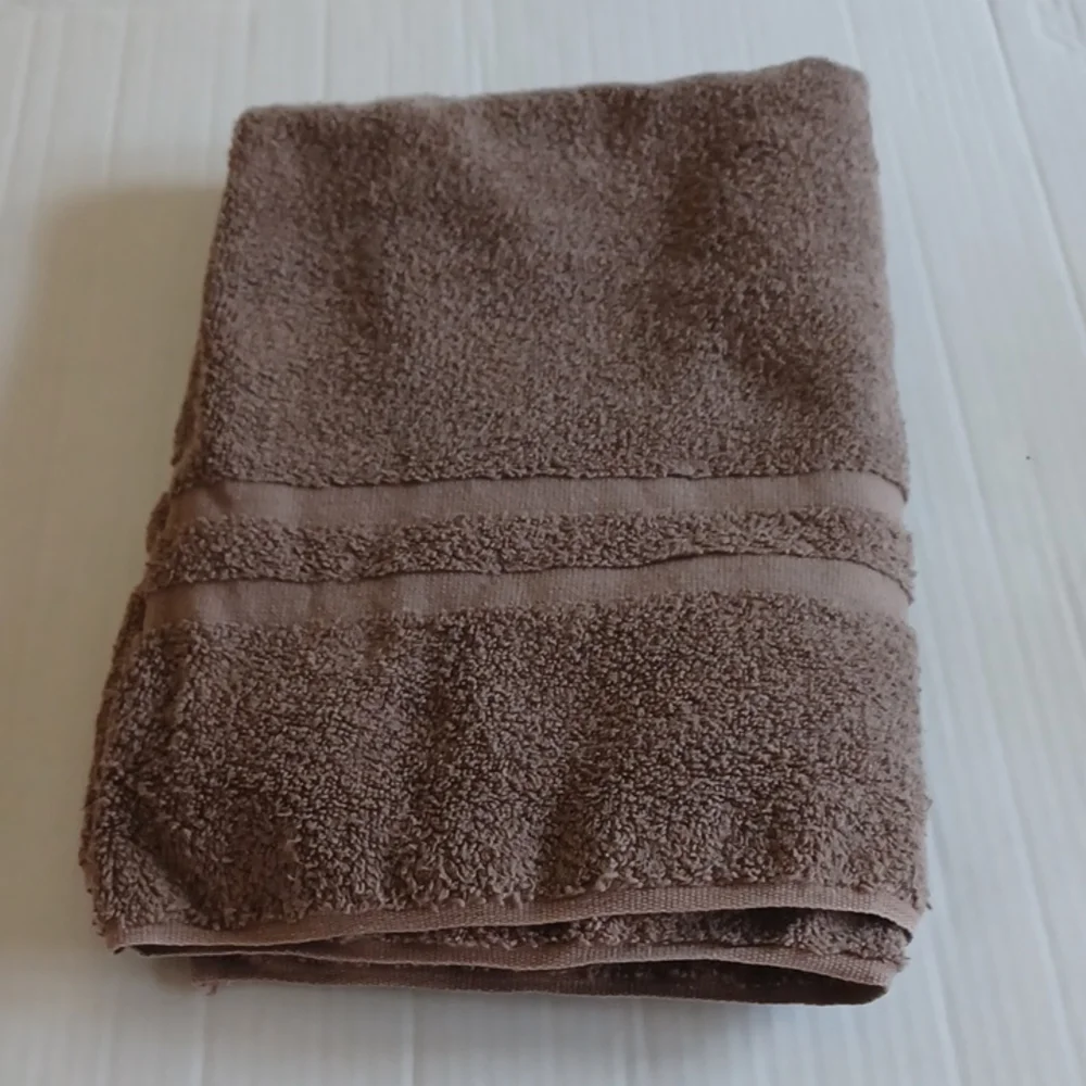 Lg. Brown Bath Mat